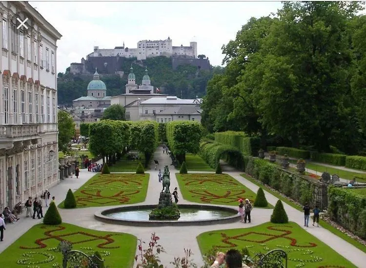 Apartment Stilvolle Wohnung Im Herzen Salzburgs Austria